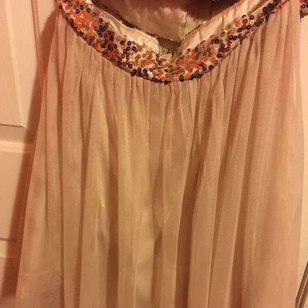 Dress - Picture 3 of 6